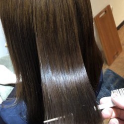 縮毛矯正してもコテやヘアアレンジなどのスタイリングは可能？